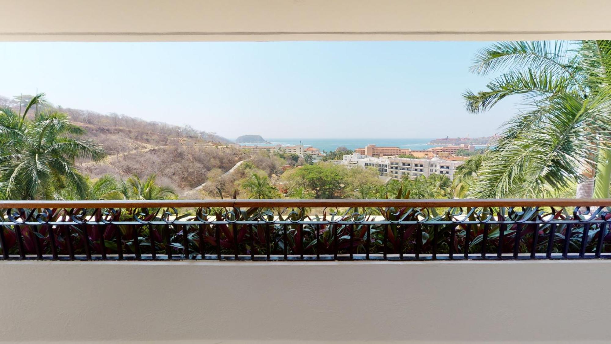 Park Royal Beach Huatulco Tangolunda Екстериор снимка
