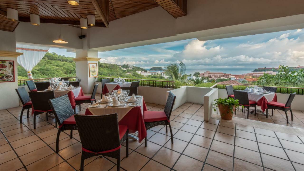 Park Royal Beach Huatulco Tangolunda Екстериор снимка